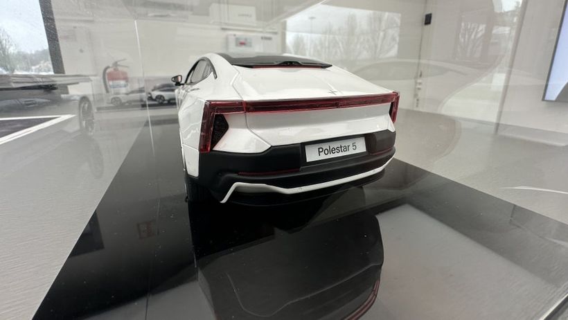 Polestar 5