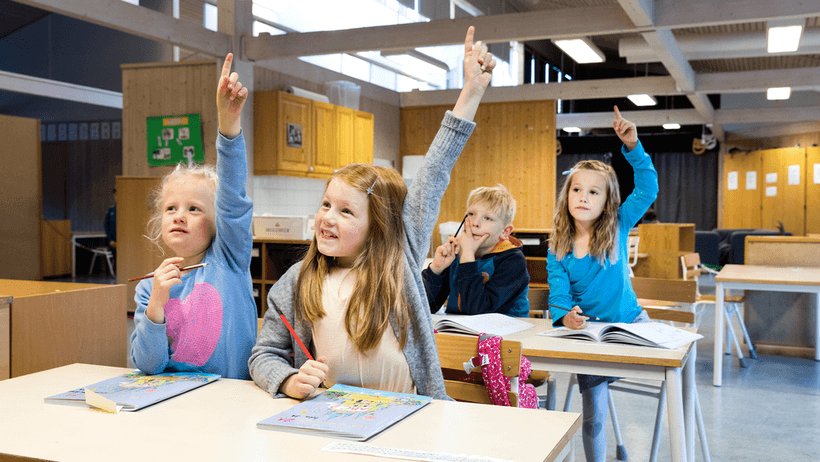 Skola barn förskola skolbänk betyg elever