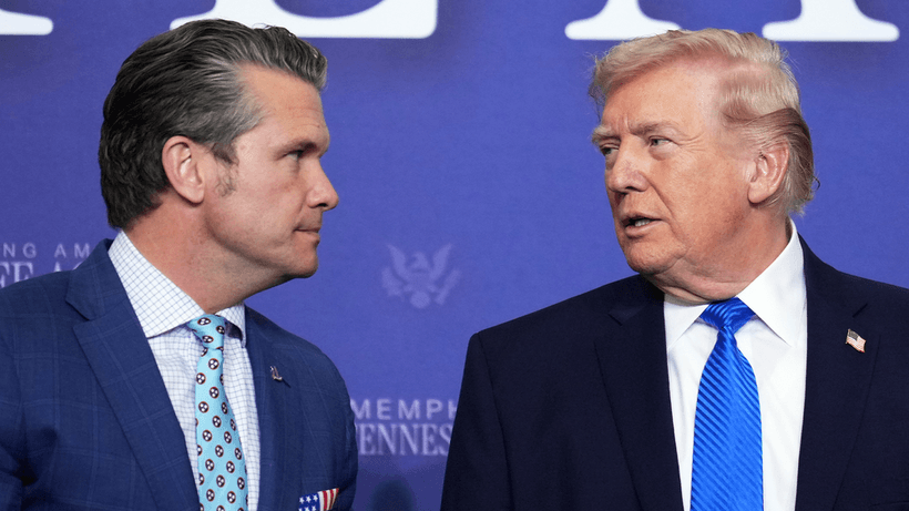 USA:s försvarsminister Pete Hegseth och president Donald Trump. 