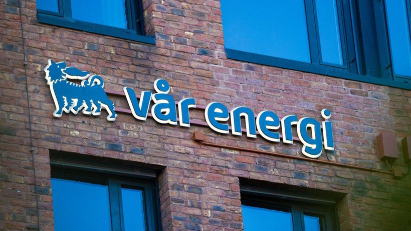 Oslo 20260422. Vår energi sin logo ved kontorene på Aker Brygge. Foto: Amanda Pedersen Giske / NTB

