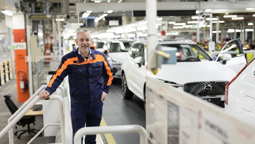 GÖTEBORG, SVERIGE 20260422 Fabrikschef Magnus Olsson på Volvo Car Torslanda då Volvo presenterar sin nya modell EX60. Foto: Björn Larsson Rosvall / TT / Kod 9200

