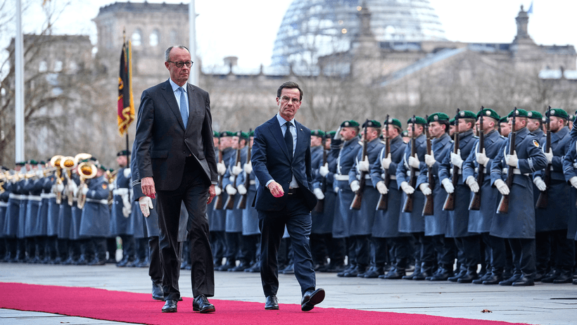 German Chancellor Friedrich Merz, left, welcomes the Prime Minister from Sweden Ulf Kristersson, right, for a meeting at the chancellery in Berlin, Germany, Wednesday, Nov. 19, 2025.