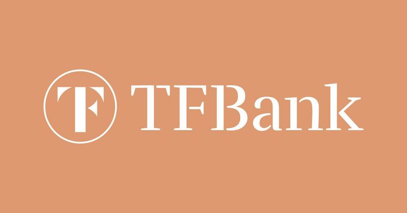 TF BANK: FC SÅLT AKTIER FÖR 8,3 MLN KR, VD KÖPT AKTIER (OMS)
