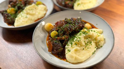 Boeuf bourguignon med potatispuré