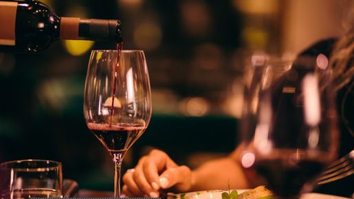 Priset på vin på restaurang – rimligt eller ocker?