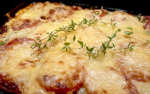 Vin till vegetarisk lasagne med halloumi