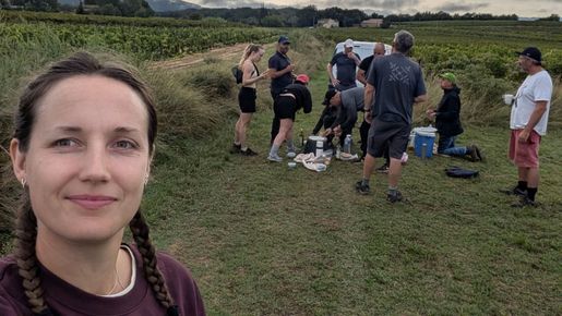 Följ med på skörd hos Les Deux Cols - del 3