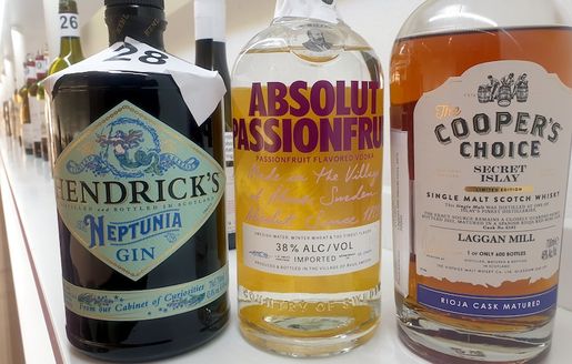 Gin, vodka och en rejält rökig whisky - tillfälliga nyheter