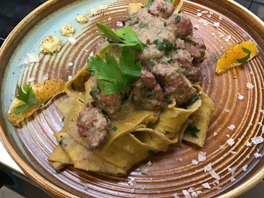 Corvina Enotecas Pappardelle alla Capricciosa