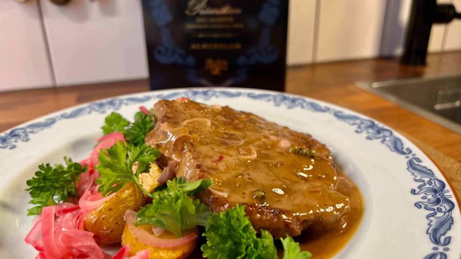Fläskkarré med grönpeppar- och honungssås