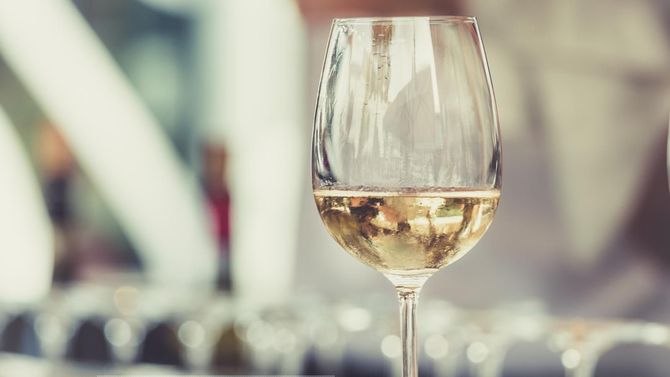 Vita viner i tillfälligt sortiment - 12 september